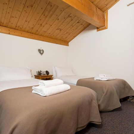 Madame Vacances Les Chalets Des Alpages 拉普拉涅 外观 照片