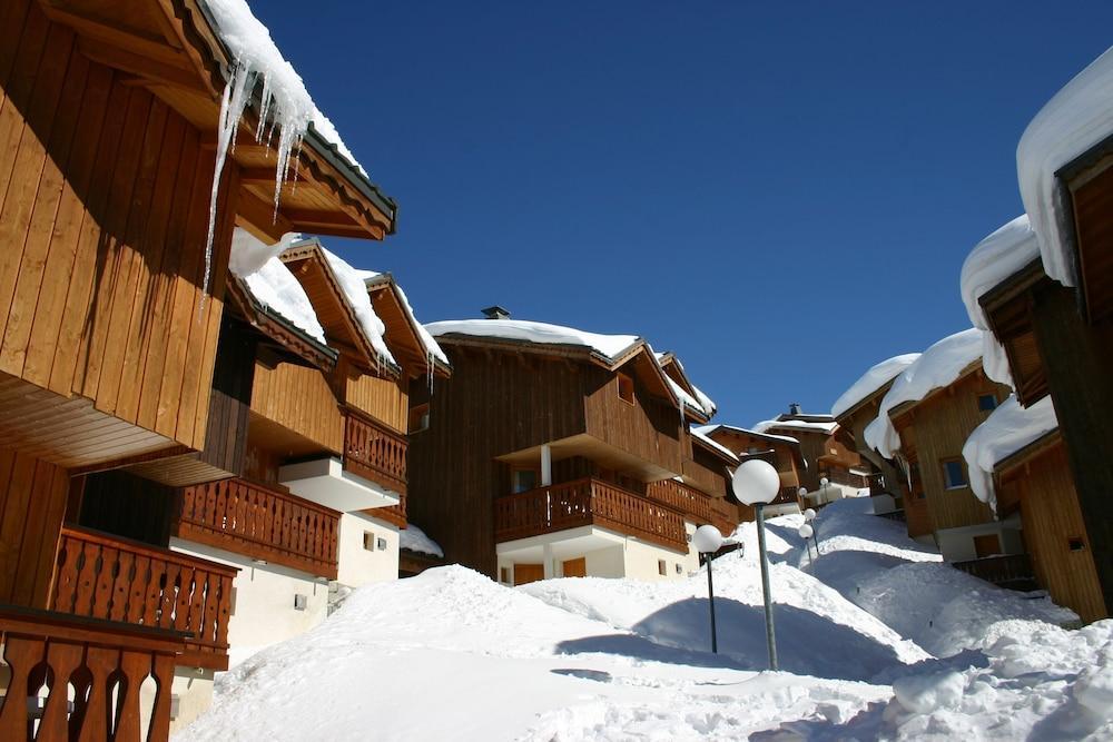 Madame Vacances Les Chalets Des Alpages 拉普拉涅 外观 照片